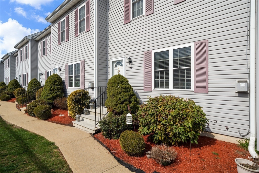 5239 North Main Street, Unit 20 Fall River, MA 02720 - Photo 28 of 31