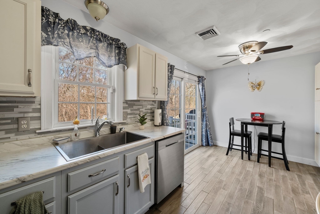 5239 North Main Street, Unit 20 Fall River, MA 02720 - Photo 6 of 31