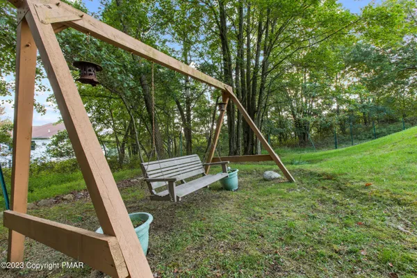 $900,000 | 1488 Clover Road, Long Pond, PA 18334