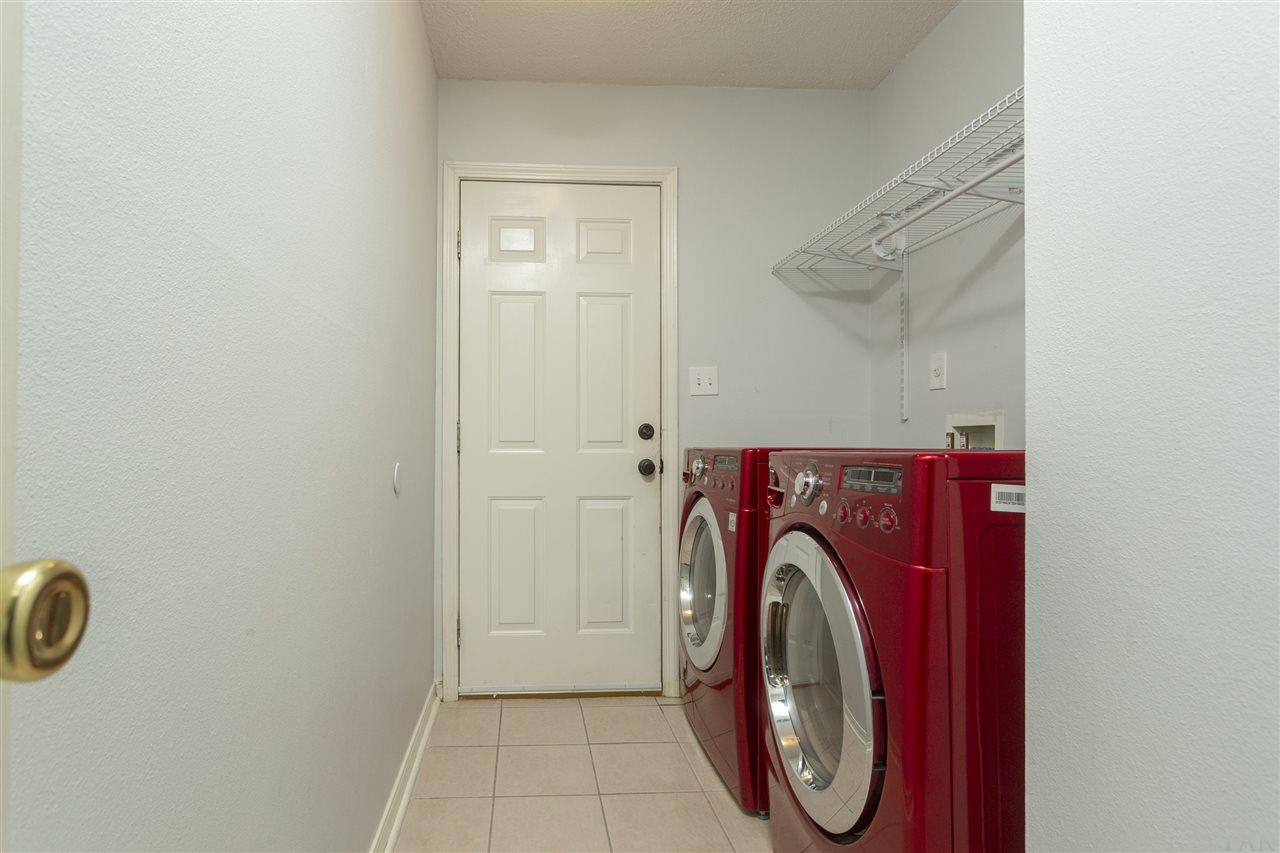7327 Woodside Road Pensacola, FL 32526 - Photo 12 of 33 Gallery Image 12