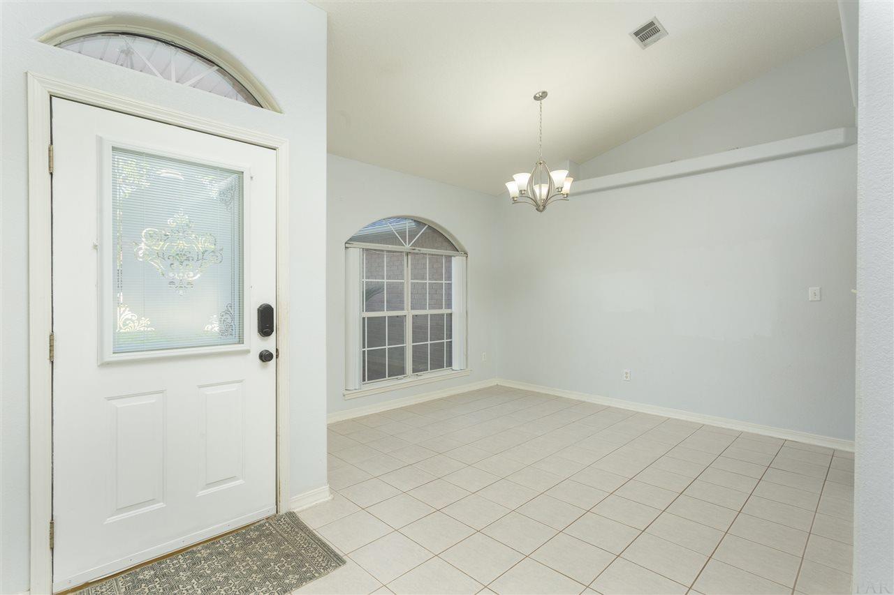 7327 Woodside Road Pensacola, FL 32526 - Photo 13 of 33 Gallery Image 13