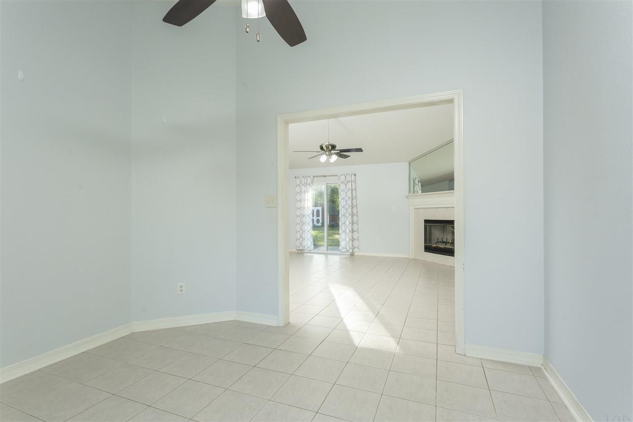 7327 Woodside Road Pensacola, FL 32526 - Photo 17 of 33 Gallery Image 17