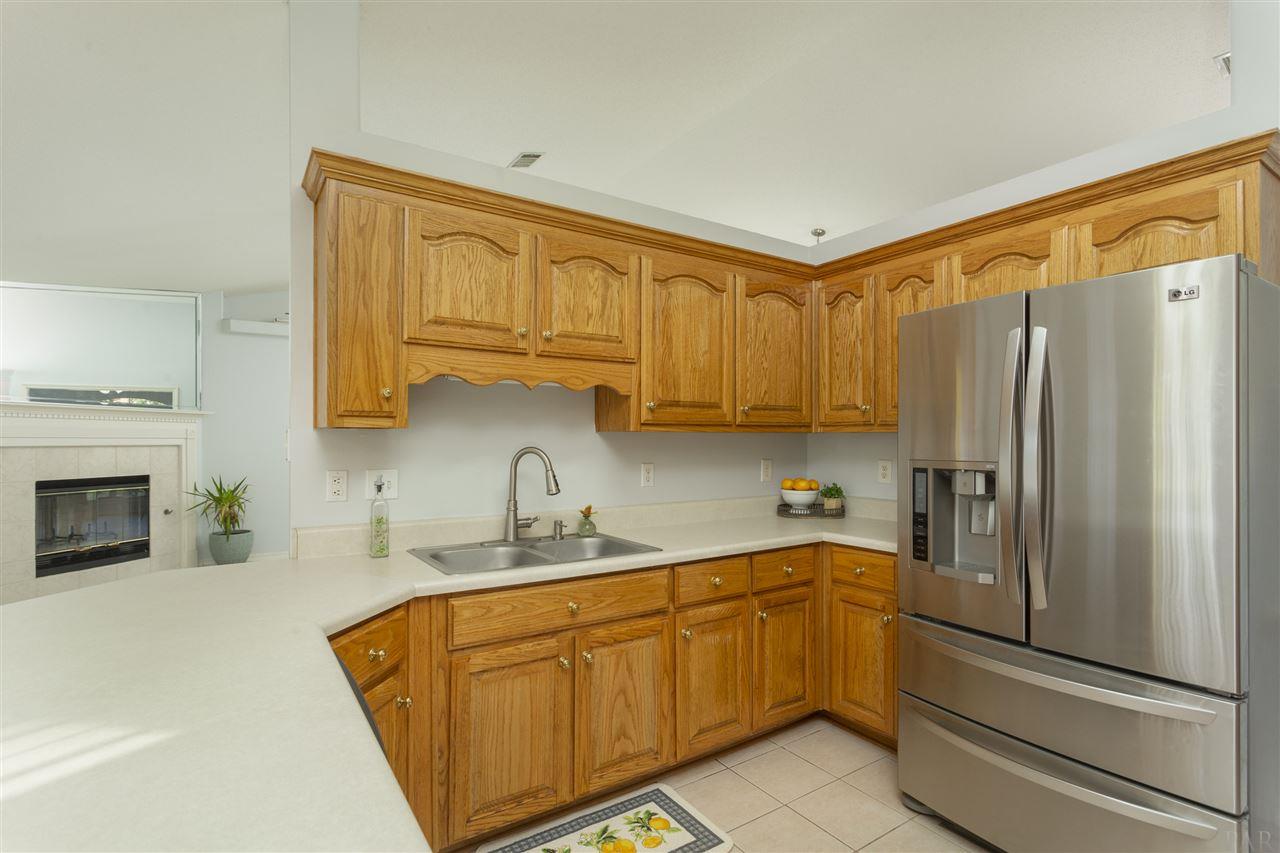 7327 Woodside Road Pensacola, FL 32526 - Photo 9 of 33 Gallery Image 9