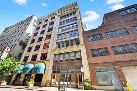 $424,000 | 429 First Avenue, Unit 3, Pittsburgh, PA 15219