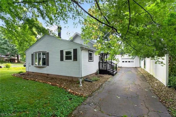 $169,900 | 4185 Beckel Avenue, Sandyville, OH 44671