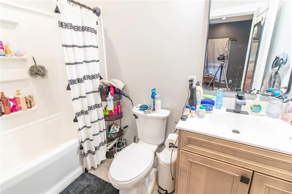 $750,000 | 1050 Northeast 175, Knob Noster, MO 65336