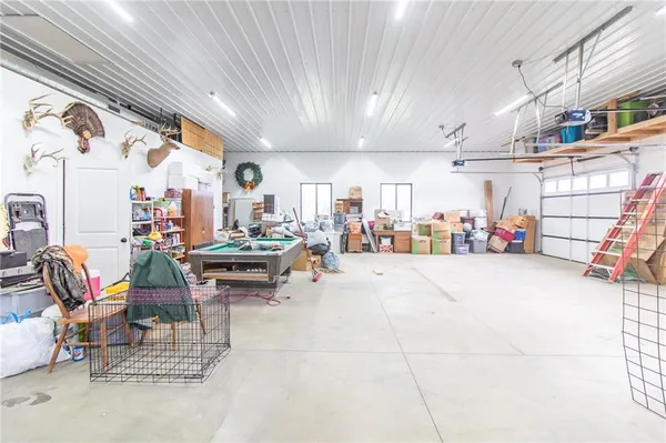 $750,000 | 1050 Northeast 175, Knob Noster, MO 65336
