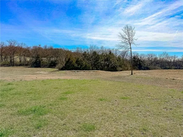 $750,000 | 1050 Northeast 175, Knob Noster, MO 65336