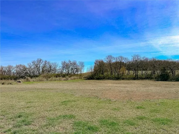 $750,000 | 1050 Northeast 175, Knob Noster, MO 65336