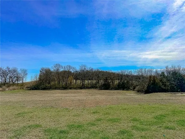 $750,000 | 1050 Northeast 175, Knob Noster, MO 65336