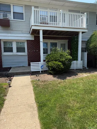 $349,999 | 7 A Hemlock Drive, Unit 65, Bay Shore, NY 11706
