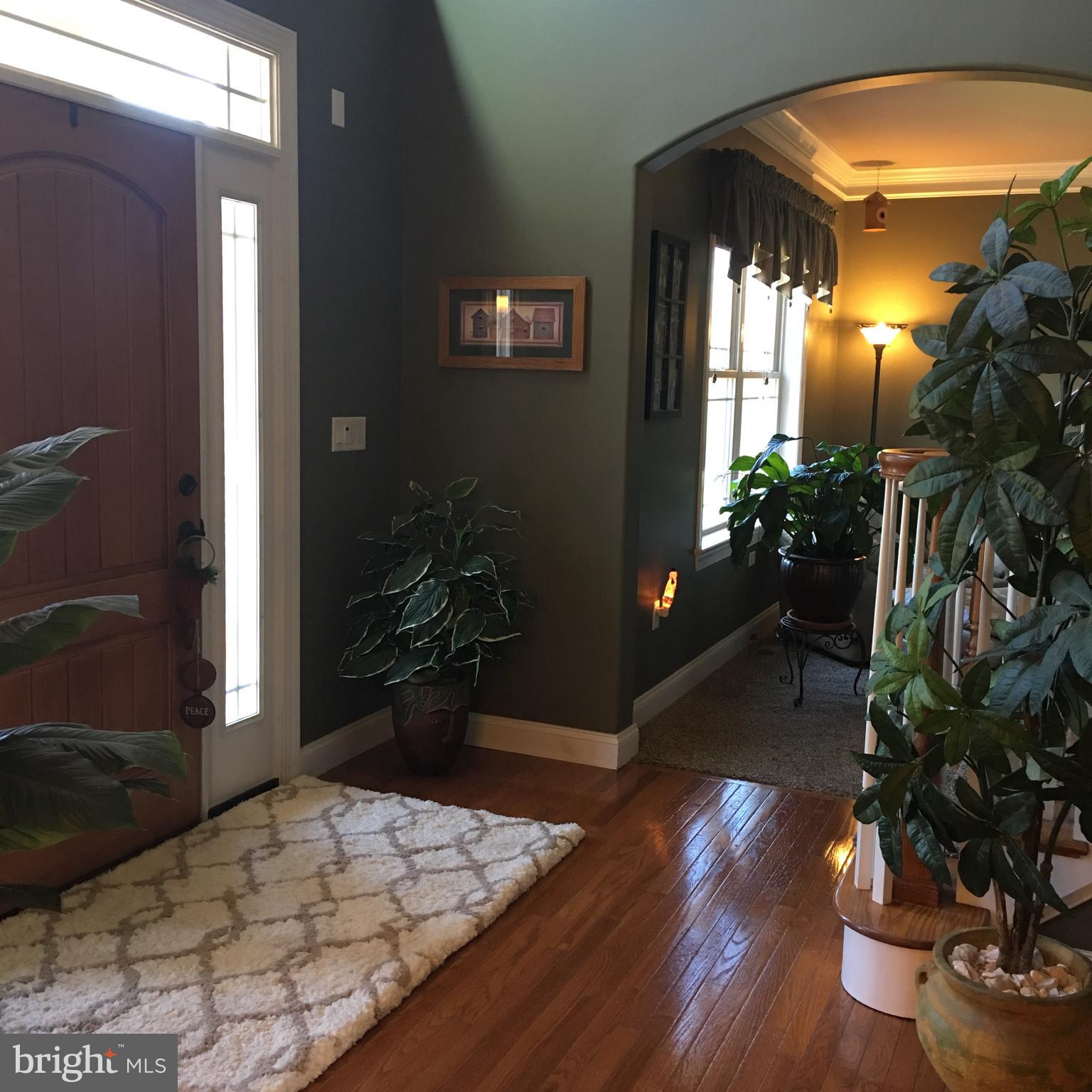 701 Junction Road Manheim, PA 17545 - Photo 6 of 47 Foyer