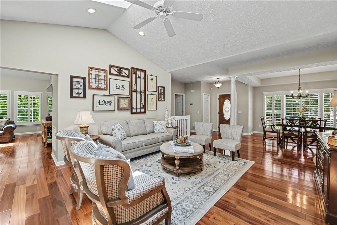 209 Berwick Court Seneca, SC 29672 - Photo 5 of 50