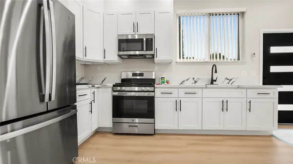 $2,000 | 19928 Hatton Street, Winnetka, CA 91306