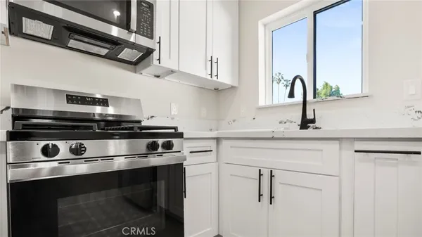 $2,000 | 19928 Hatton Street, Winnetka, CA 91306