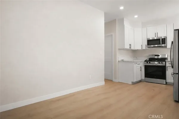 $2,000 | 19928 Hatton Street, Winnetka, CA 91306