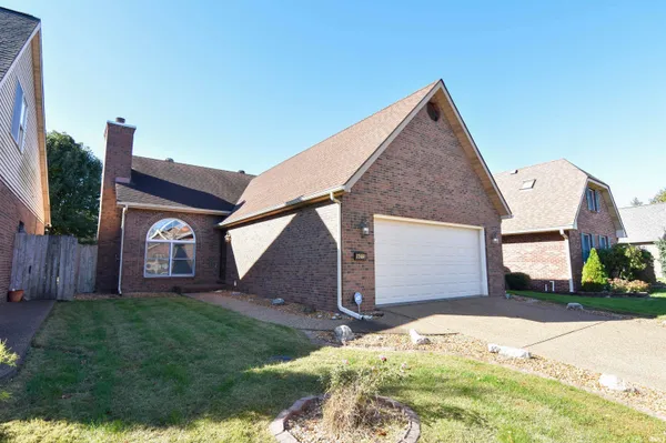 $239,888 | 6015 East Walnut Street, Evansville, IN 47715