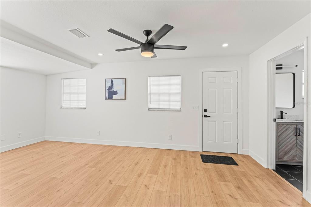 4521 Bray Road Tampa, FL 33634 - Photo 12 of 33 Gallery Image 12
