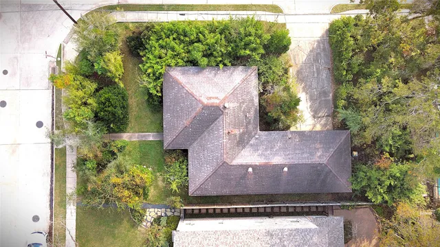 $669,000 | 851 Jaquet Drive, Bellaire, TX 77401