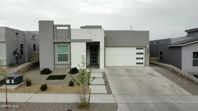 $319,999 | 248 Penbridge Place, El Paso, TX 79928