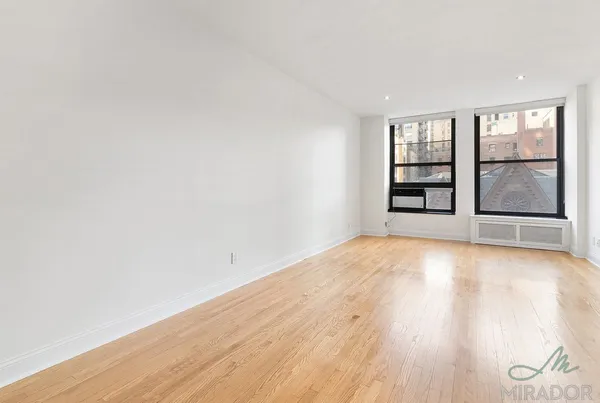 $5,500 | 270 Park Avenue South, Unit 9C | Flatiron