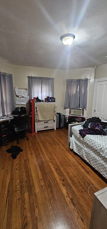 274 Pine Street Springfield, MA 01105 - Photo 11 of 31