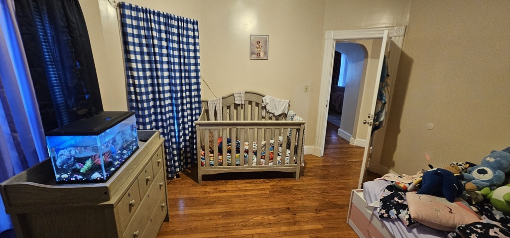 274 Pine Street Springfield, MA 01105 - Photo 14 of 31