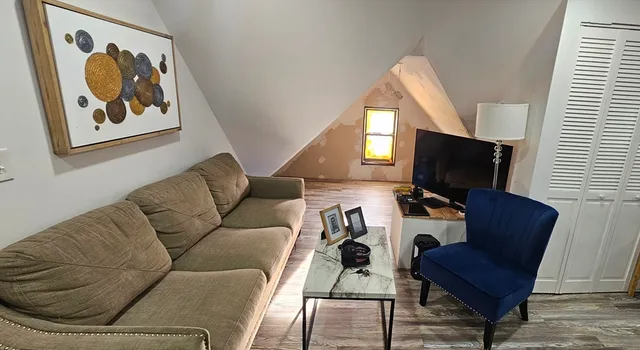 $285,000 | 274 Pine Street, Springfield, MA 01105