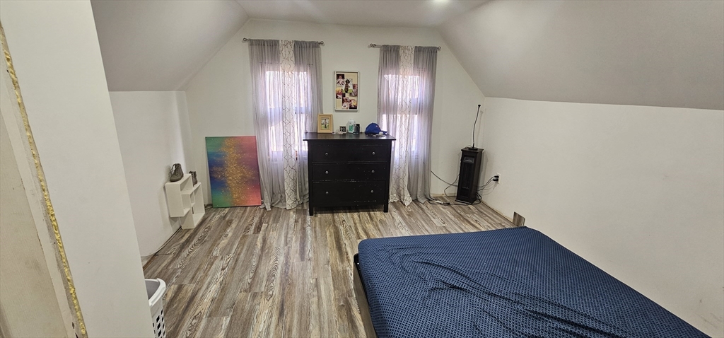 274 Pine Street Springfield, MA 01105 - Photo 22 of 31