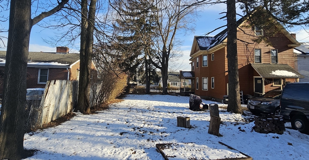 274 Pine Street Springfield, MA 01105 - Photo 31 of 31