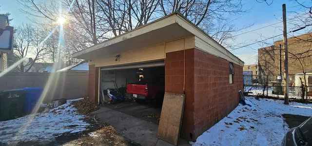 $285,000 | 274 Pine Street, Springfield, MA 01105