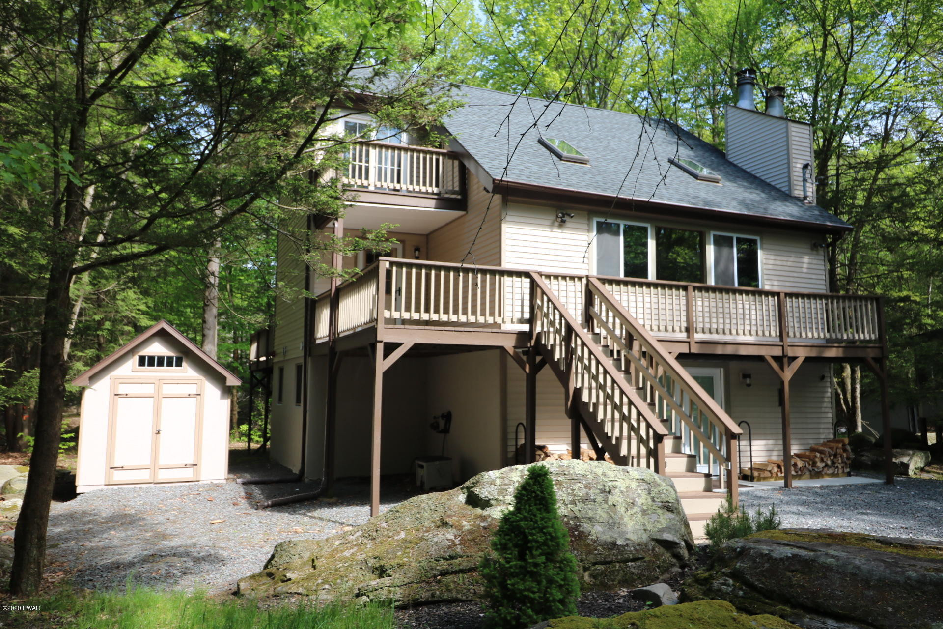 20 Applegate Road Lake Ariel, PA 18436 - Photo 1 of 49 IMG_4324