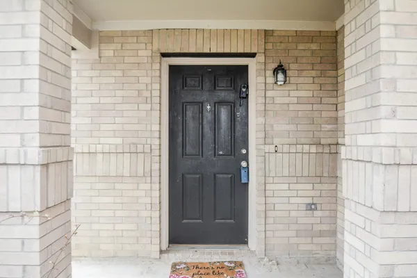 $1,950 | 22951 Twisting Pine Drive, Spring, TX 77373