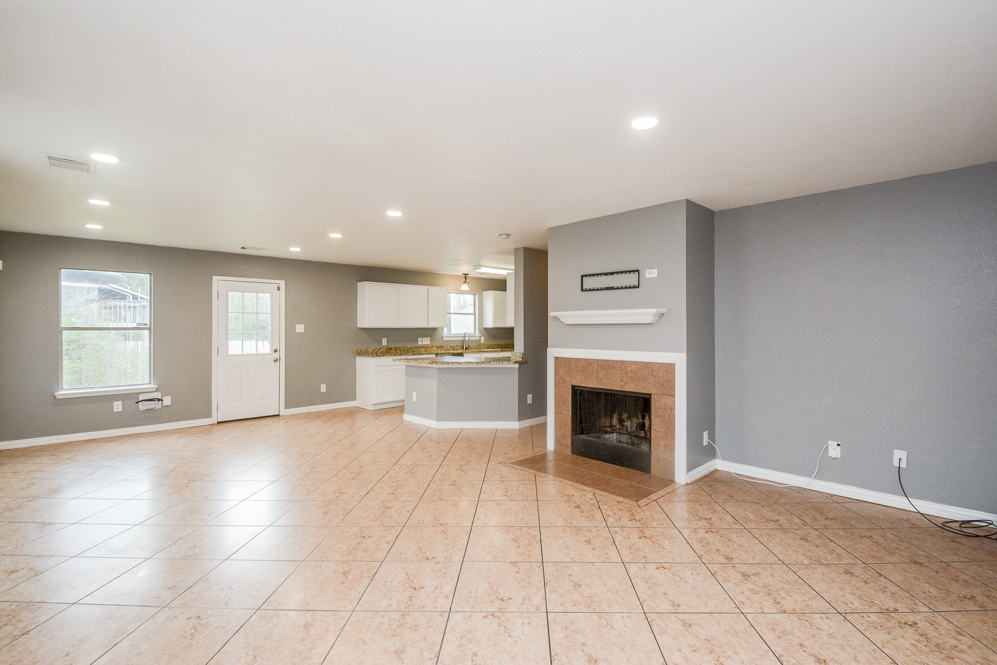 22951 Twisting Pine Drive Spring, TX 77373 - Photo 6 of 33