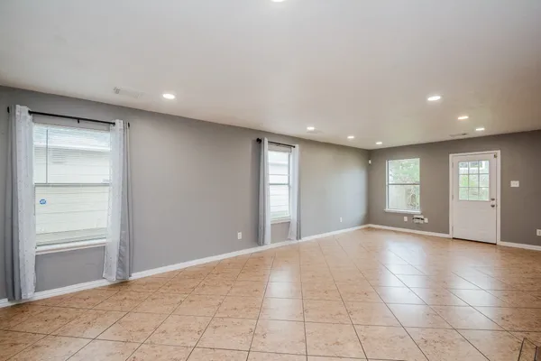 $1,950 | 22951 Twisting Pine Drive, Spring, TX 77373