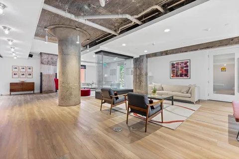 $799,000 | 9 Medford Street, Unit PH3, Somerville, MA 02143