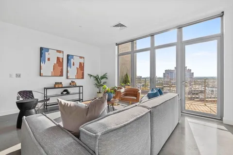 $799,000 | 9 Medford Street, Unit PH3, Somerville, MA 02143