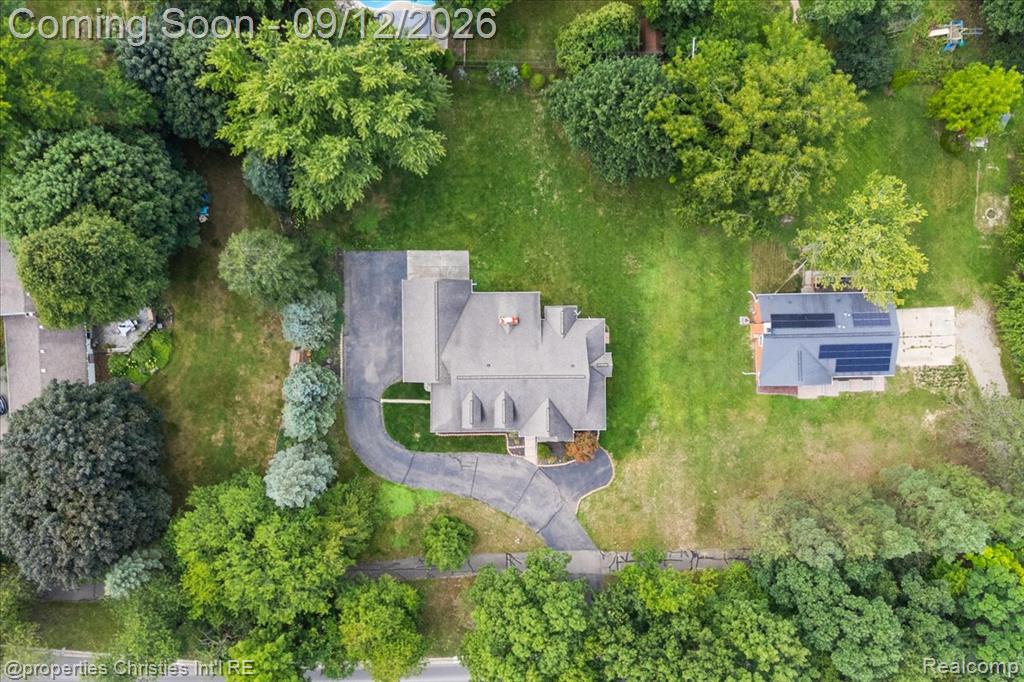 1143 Brewster Road Rochester Hills, MI 48306 - Photo 26 of 27 Gallery Image 26