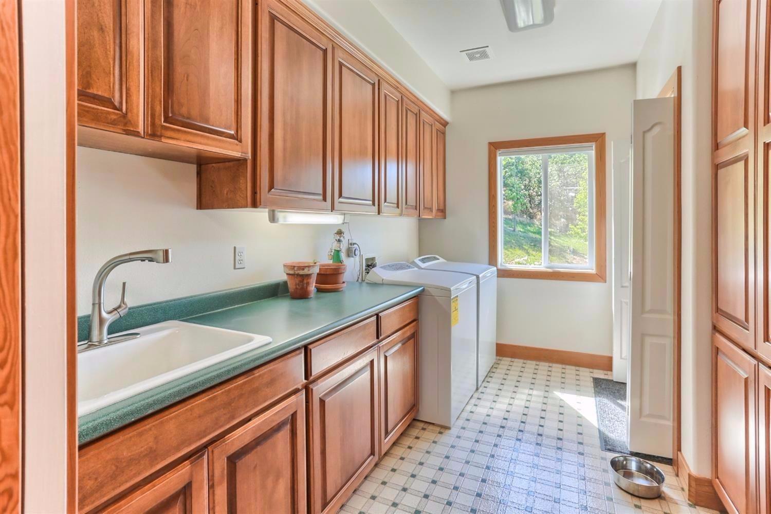 4872 Pioneer Road Medford, OR 97501 - Photo 29 of 35 Additional Photo