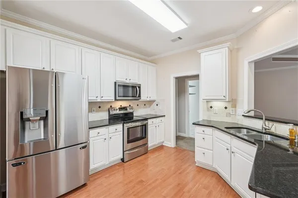 $400,000 | 1625 Glenhurst Drive, Snellville, GA 30078