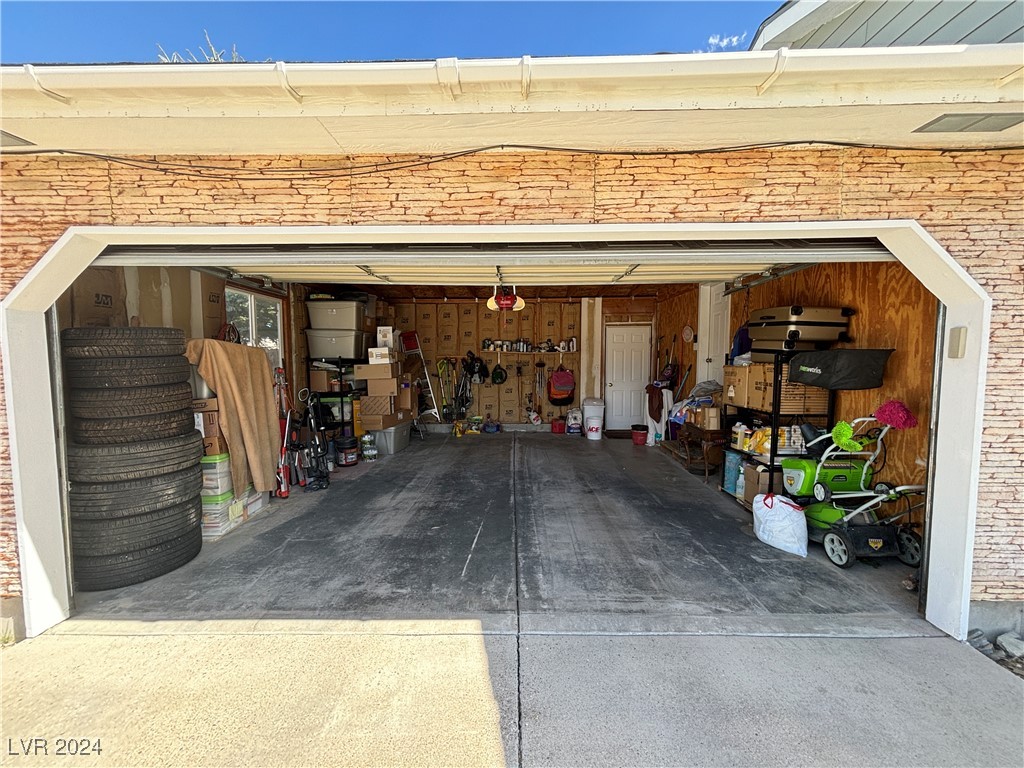 2330 Opal Drive Ely, NV 89301 - Photo 3 of 24