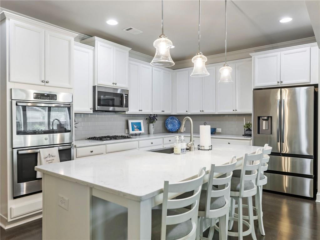 7174 Boathouse Way Flowery Branch, GA 30542 - Photo 8 of 52