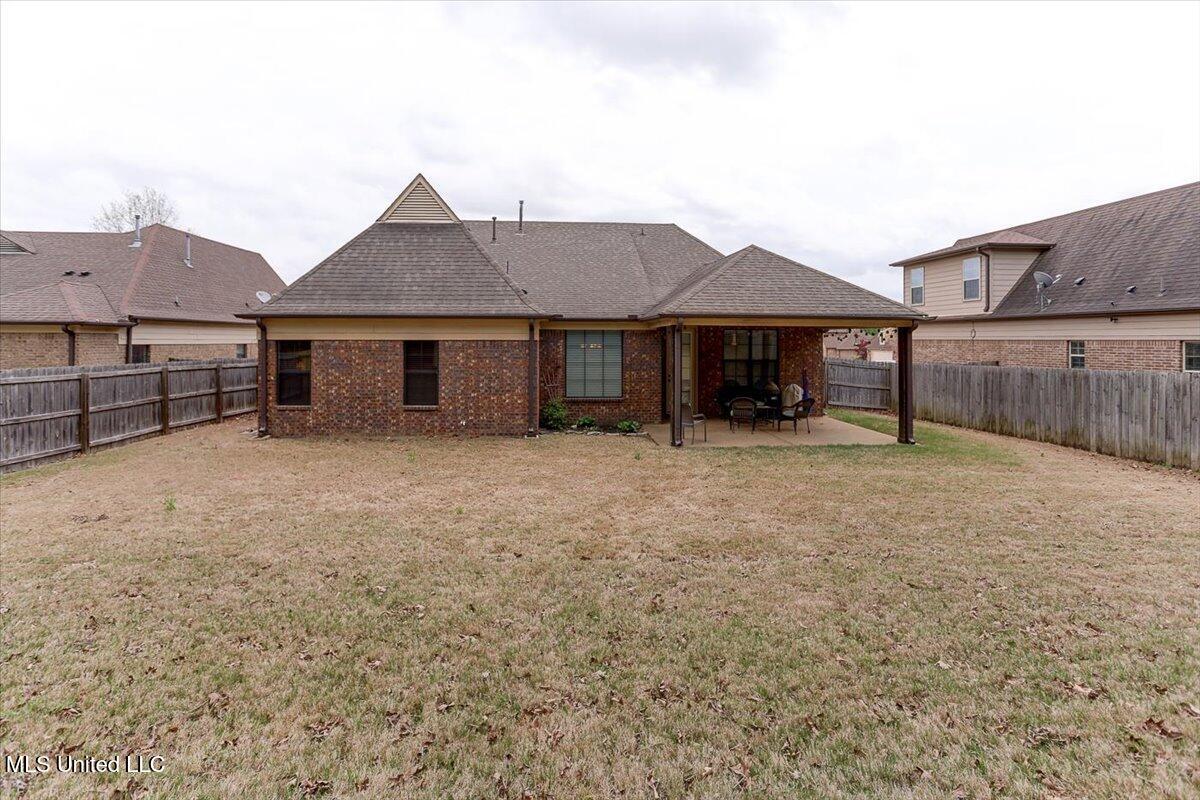 4229 Ridgemont Road Olive Branch, MS 38654 - Photo 17 of 19 33-IMG_9667_68_69_70_71