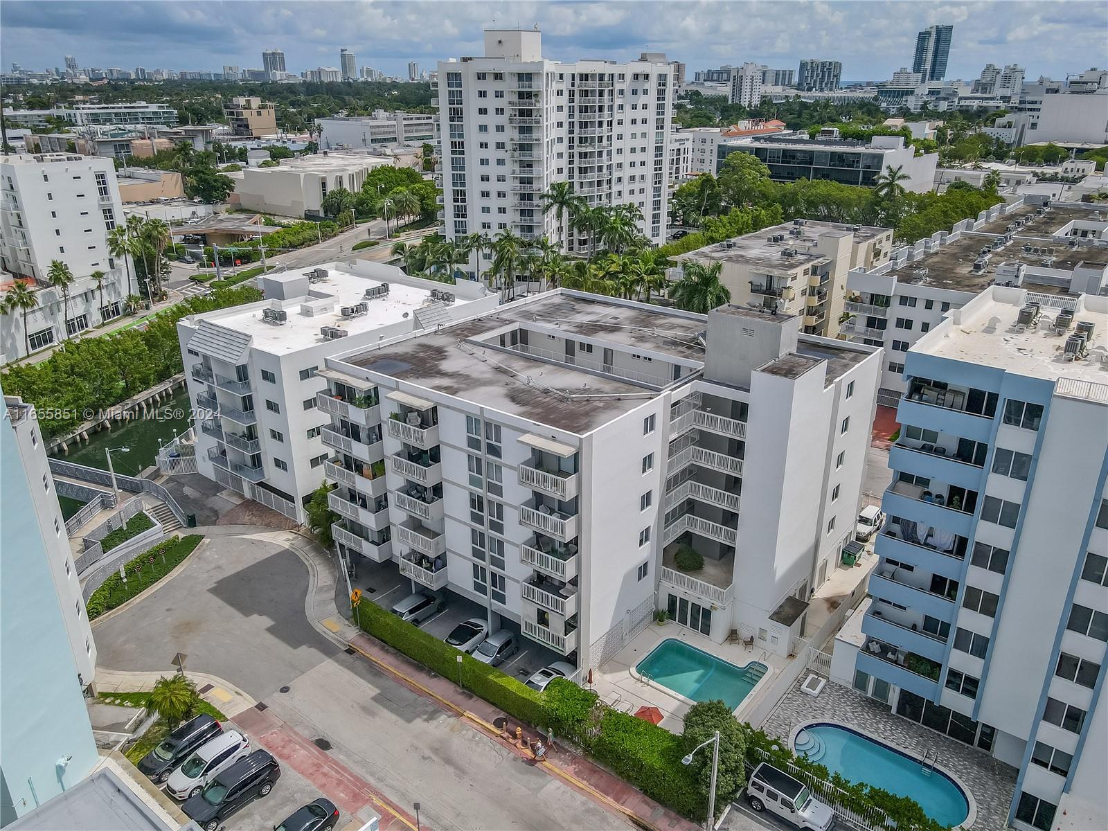 1670 Bay Road, Unit 2E Miami Beach, FL 33139 - Photo 26 of 27 Gallery Image 26