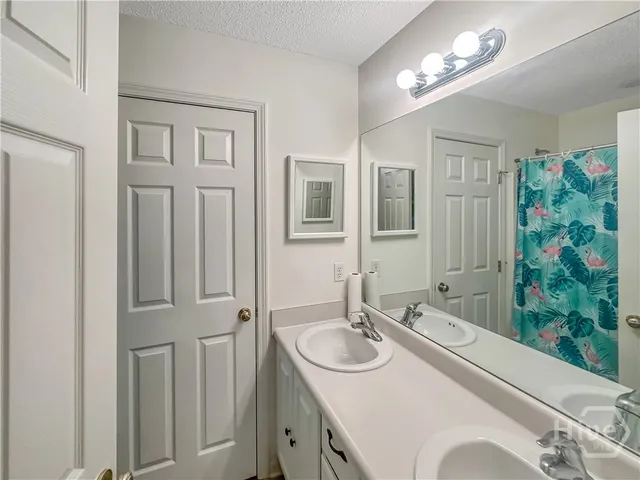 $1,900 | 400 Tibet Avenue, Savannah, GA 31406