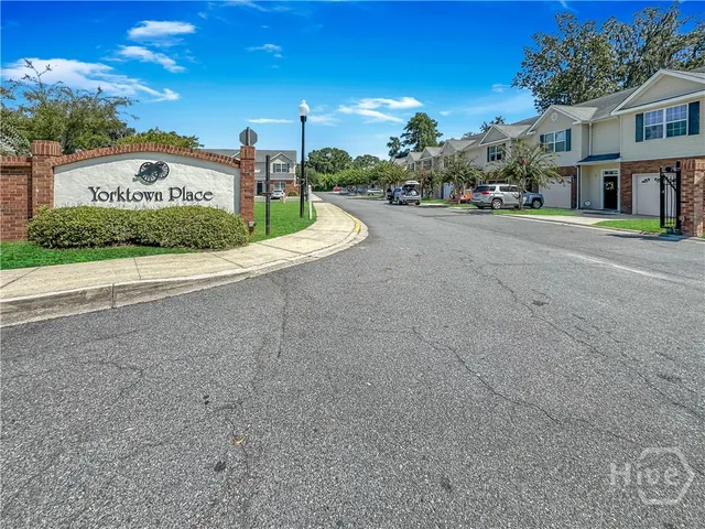 $1,900 | 400 Tibet Avenue, Savannah, GA 31406