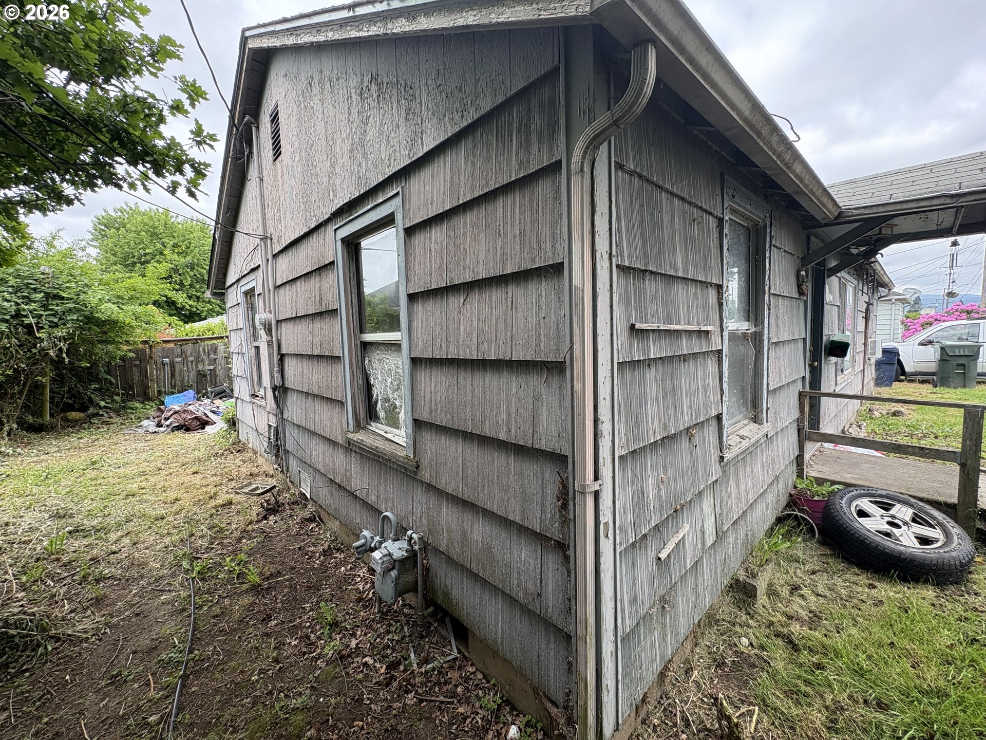 394 South 37th Street Springfield, OR 97478 - Photo 5 of 6