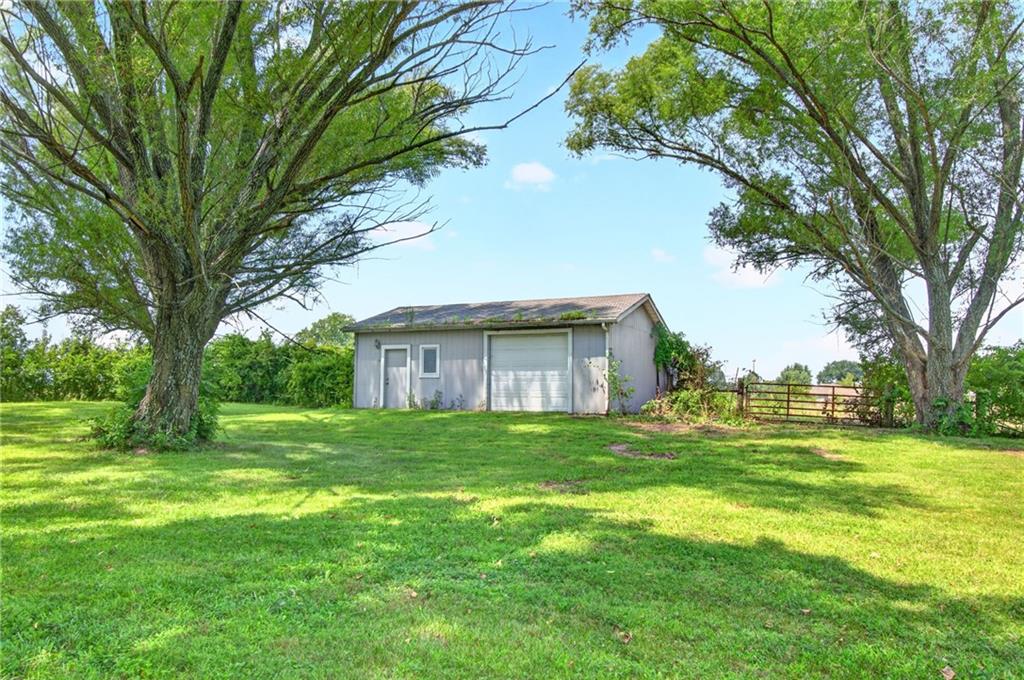 21405 South Harper Road Peculiar, MO 64078 - Photo 40 of 45 Gallery Image 40