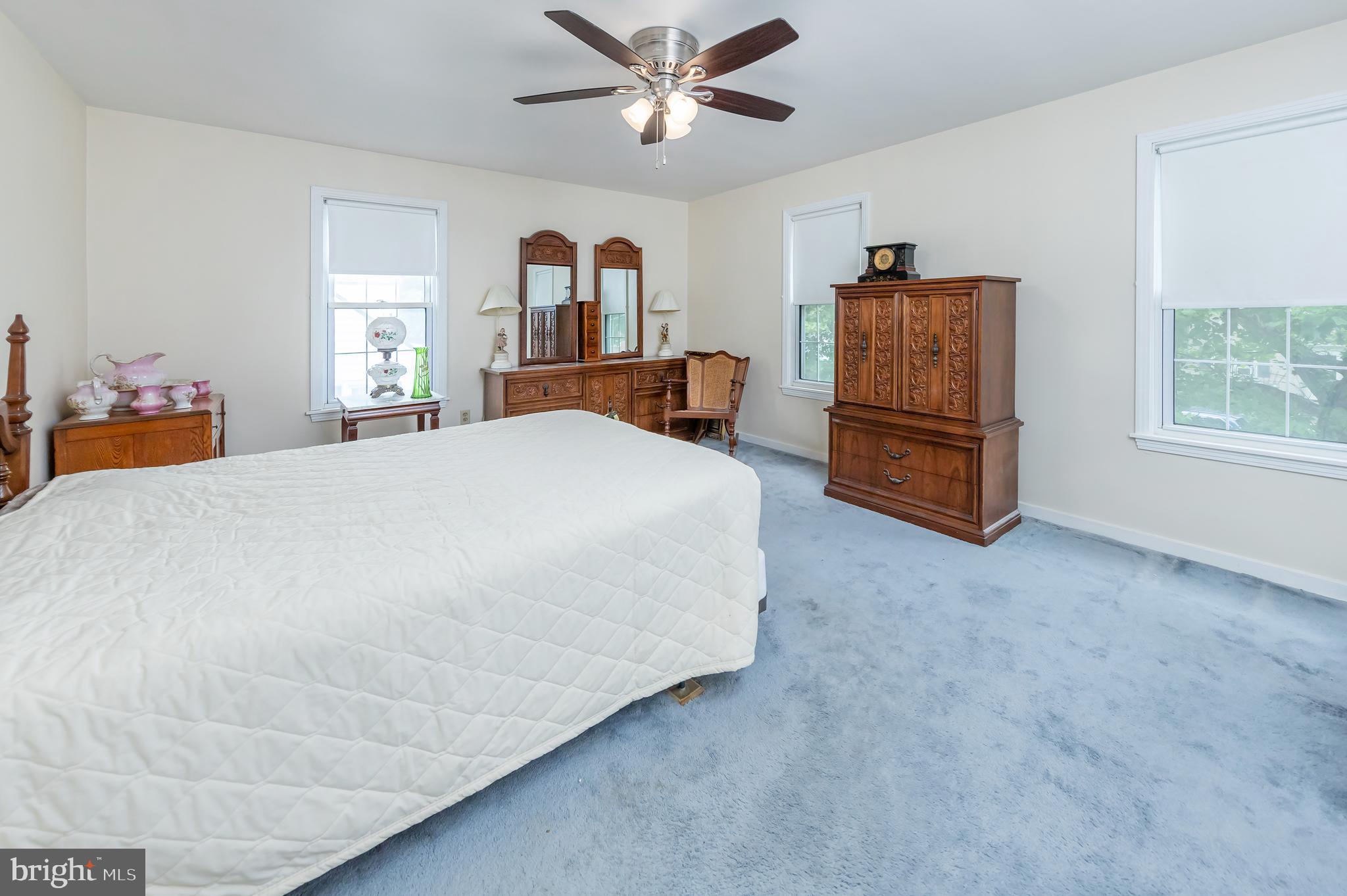 307 Pine Street Carneys Point, NJ 08069 - Photo 11 of 17 Massive Primary Bedroom