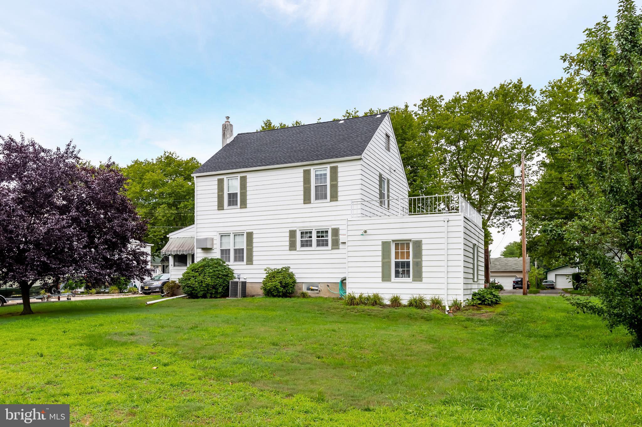 307 Pine Street Carneys Point, NJ 08069 - Photo 15 of 17 Exterior Rear